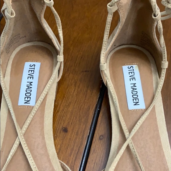Steve Madden lace up flats, size 8 - Picture 4 of 8